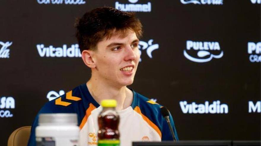 De Larrea: "¿Draft? No he tomado una decisión, lo importante ahora es el playoff y el Valencia Basket"