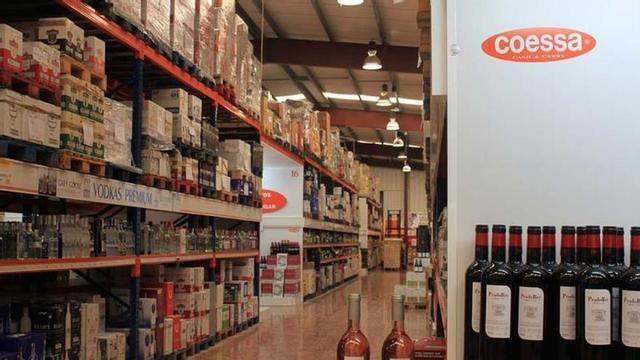 Tienda de COESSA, en la carretera de Sant Josep.