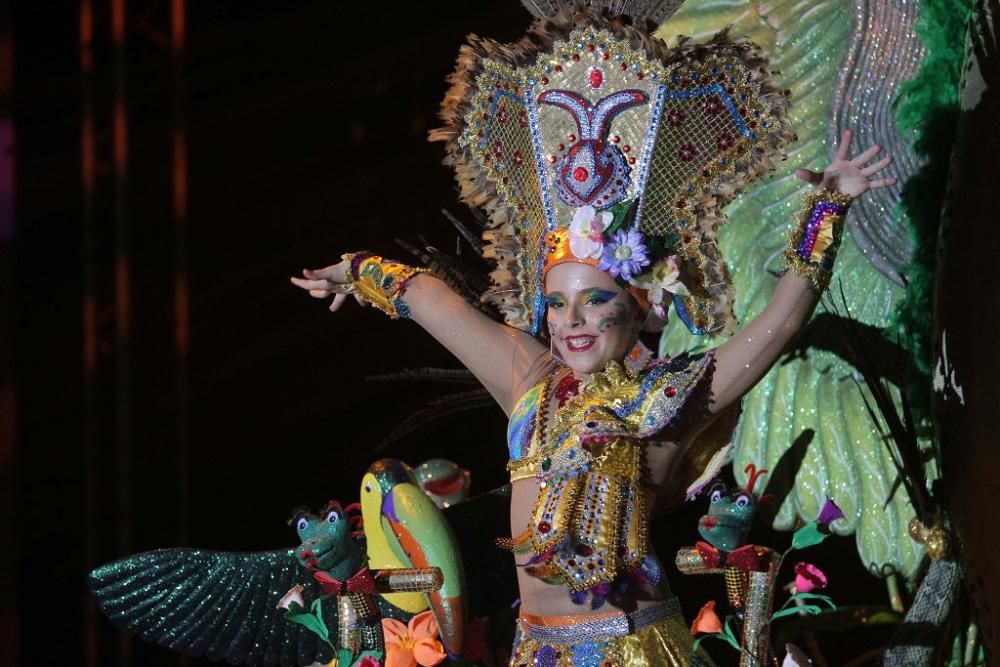 Andrea Guerrero, de la comparsa Los Gnomos, reina infantil del Carnaval de Cartagena 2017