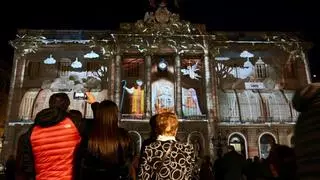 Un pesebre de tradición napolitana y un 'abeto de abetos' decorarán la plaza de Sant Jaume