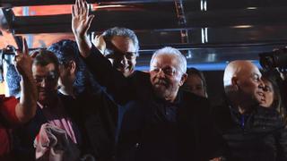 Lula derrota a Bolsonaro pero no le alcanza para evitar la segunda vuelta