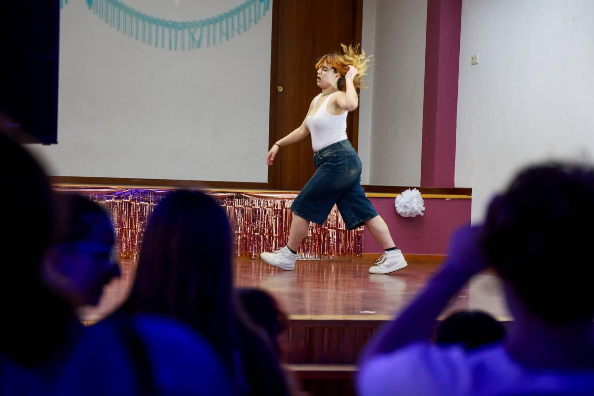 Una bailarina del evento de K-Pop de Vilagarcía.