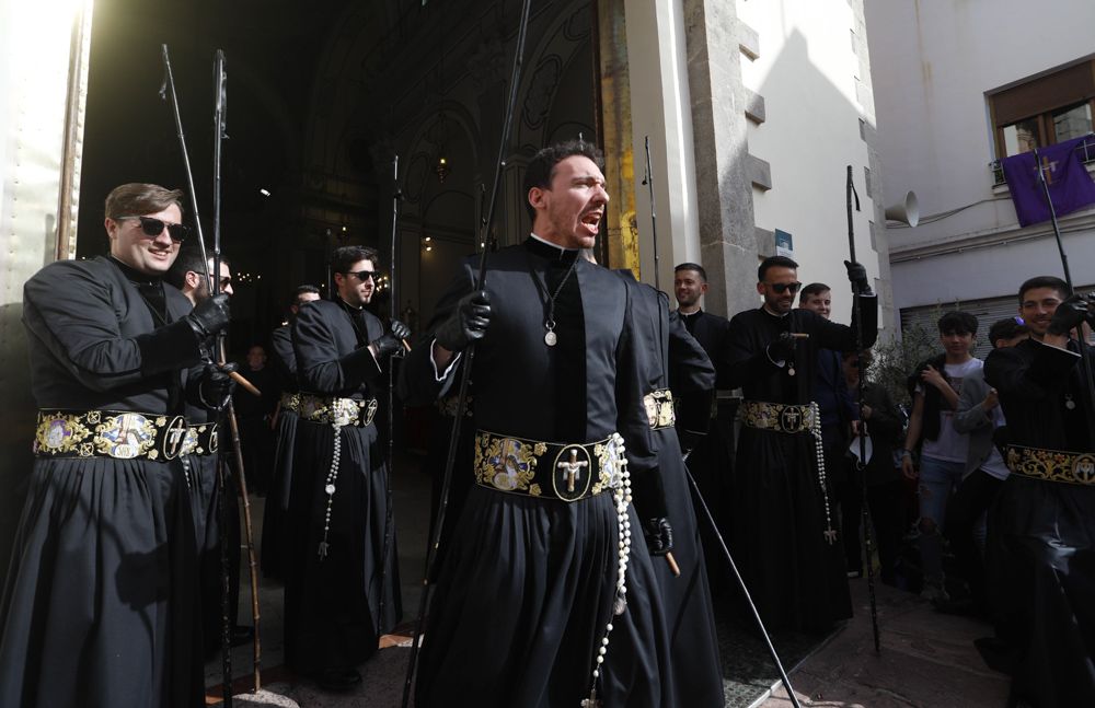 Viernes Santo en Sagunt. Subasta en la Ermita de la Sang.