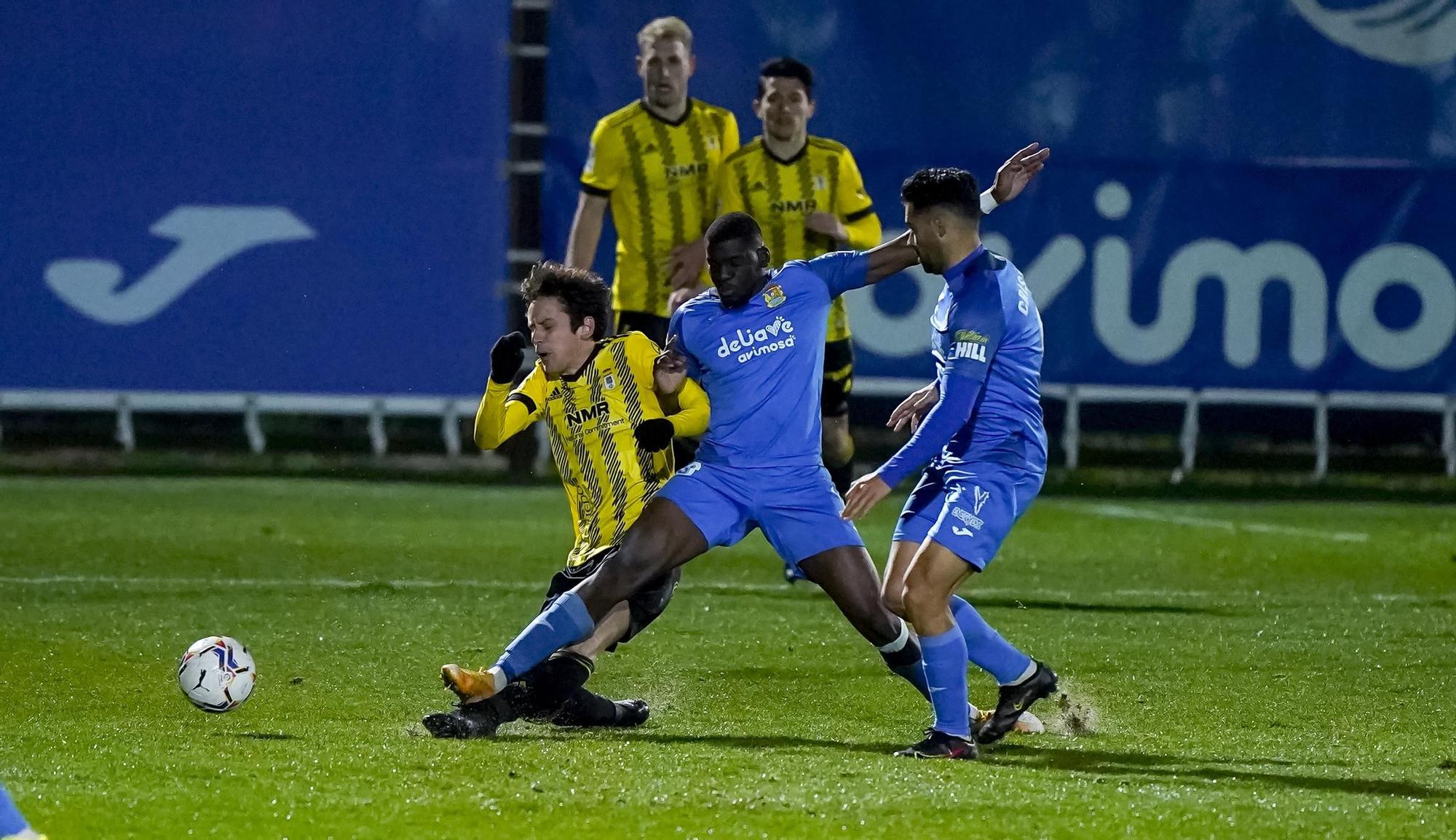 Al Real Oviedo se le escapa la victoria en el campo del Fuenlabrada