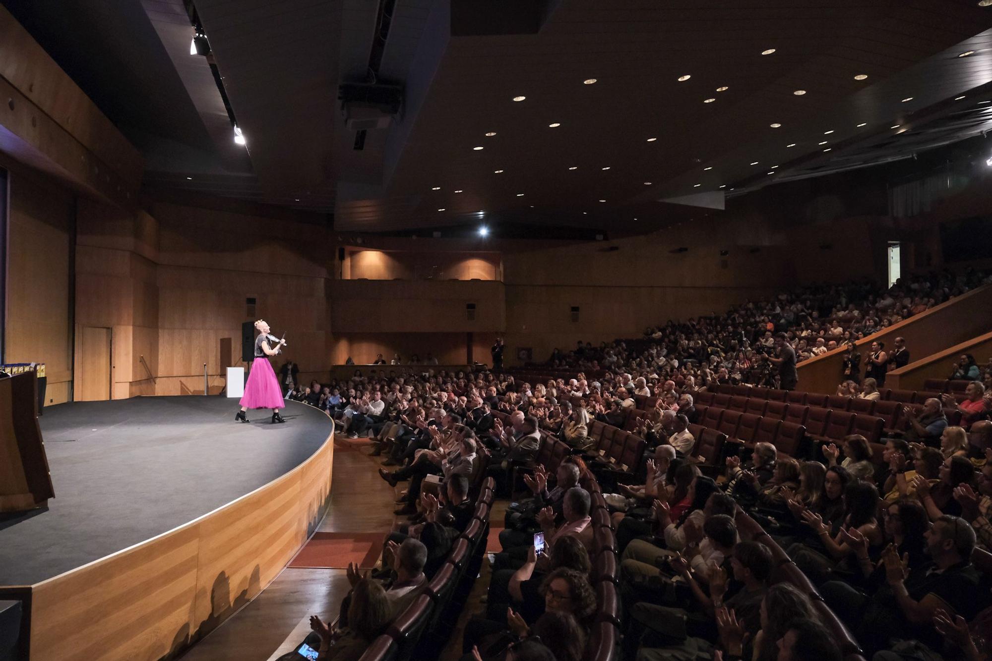 El fútbol femenino canario distingue a las pioneras