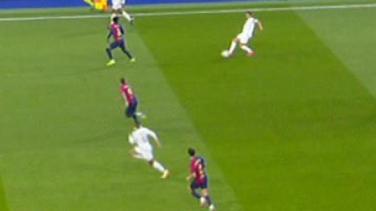 إلغاء هدف مبابي بشكل صحيح خلال الكلاسيكو بين ريال مدريد وبرشلونة