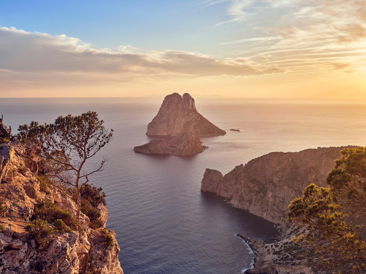 Es Vedrà viewpoints.