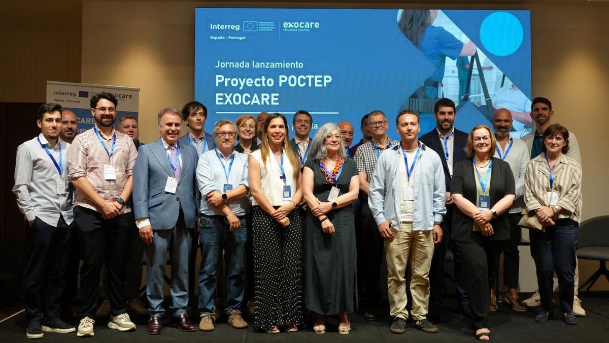 Acto de presentación del proyecto Exocare en el Club Cámara Noroeste de A Coruña.