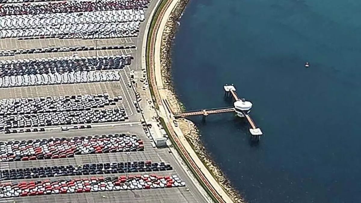 Vigo reafirma su liderazgo español en exportación de coches y se acerca a los grandes puertos europeos
