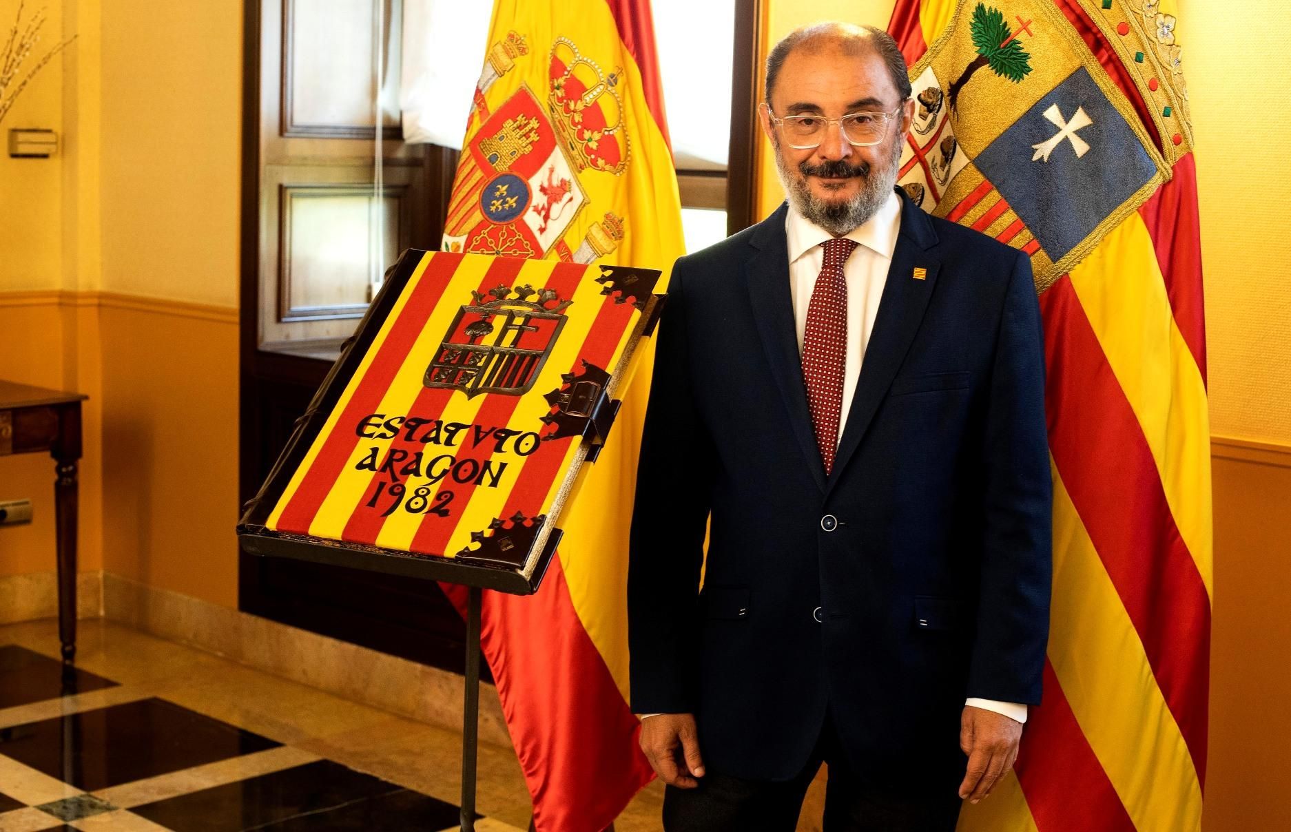 La vida de Javier Lambán, en imágenes