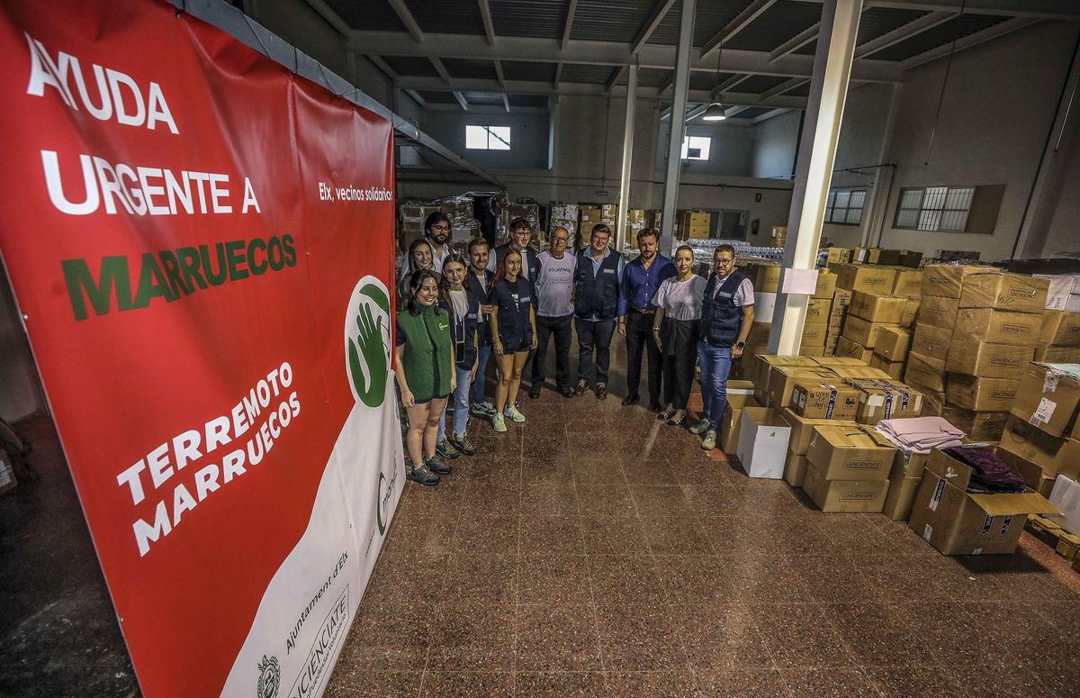 Elche envía hoy a Marruecos tres tráilers con 70 toneladas de ayuda humanitaria