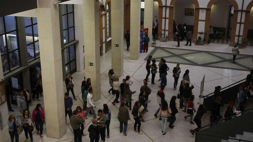 Los docentes zamoranos, en desventaja en el concurso de traslados