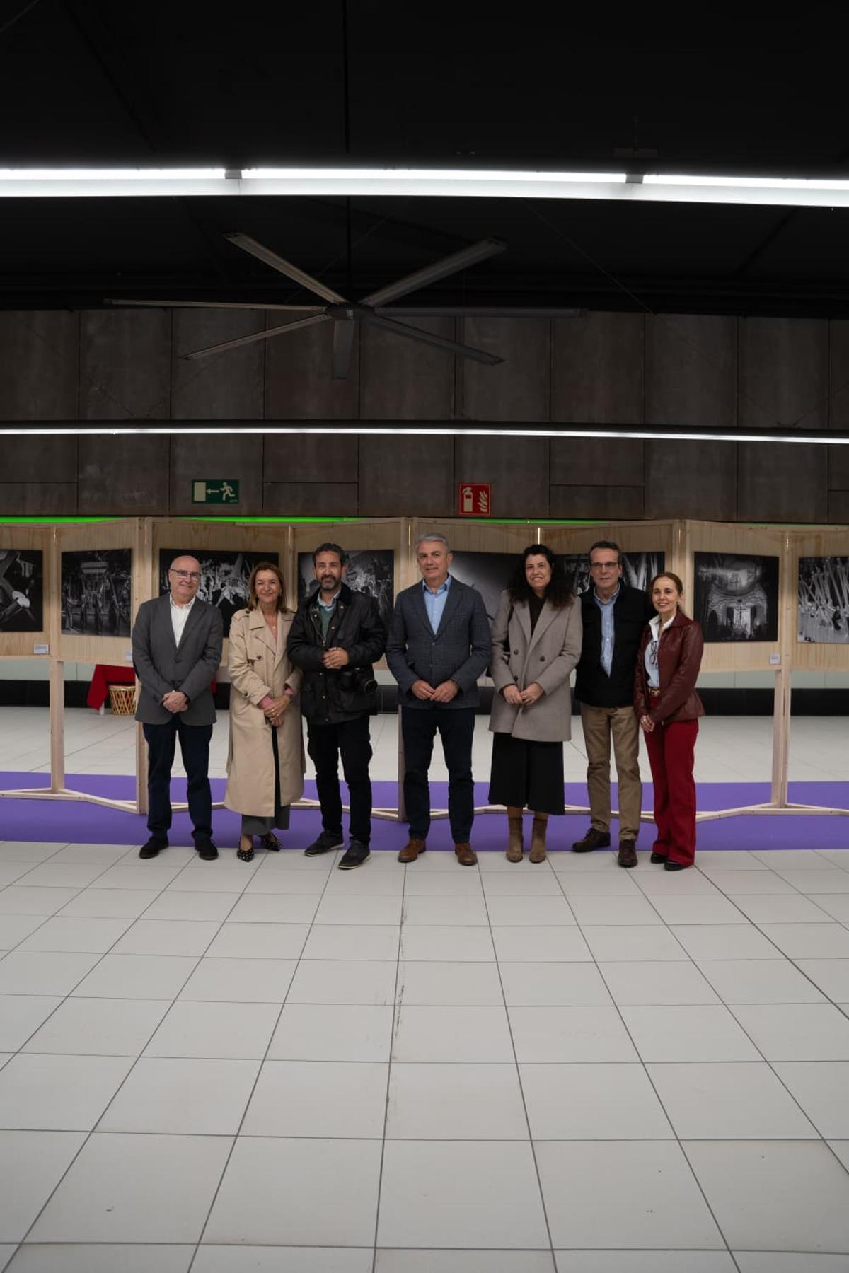 Metro de Málaga acerca la Semana Santa con una exposición de Lorenzo Carnero en Guadalmedina Metro de Málaga acerca la Semana Santa con una exposición de Lorenzo Carnero en Guadalmedina
