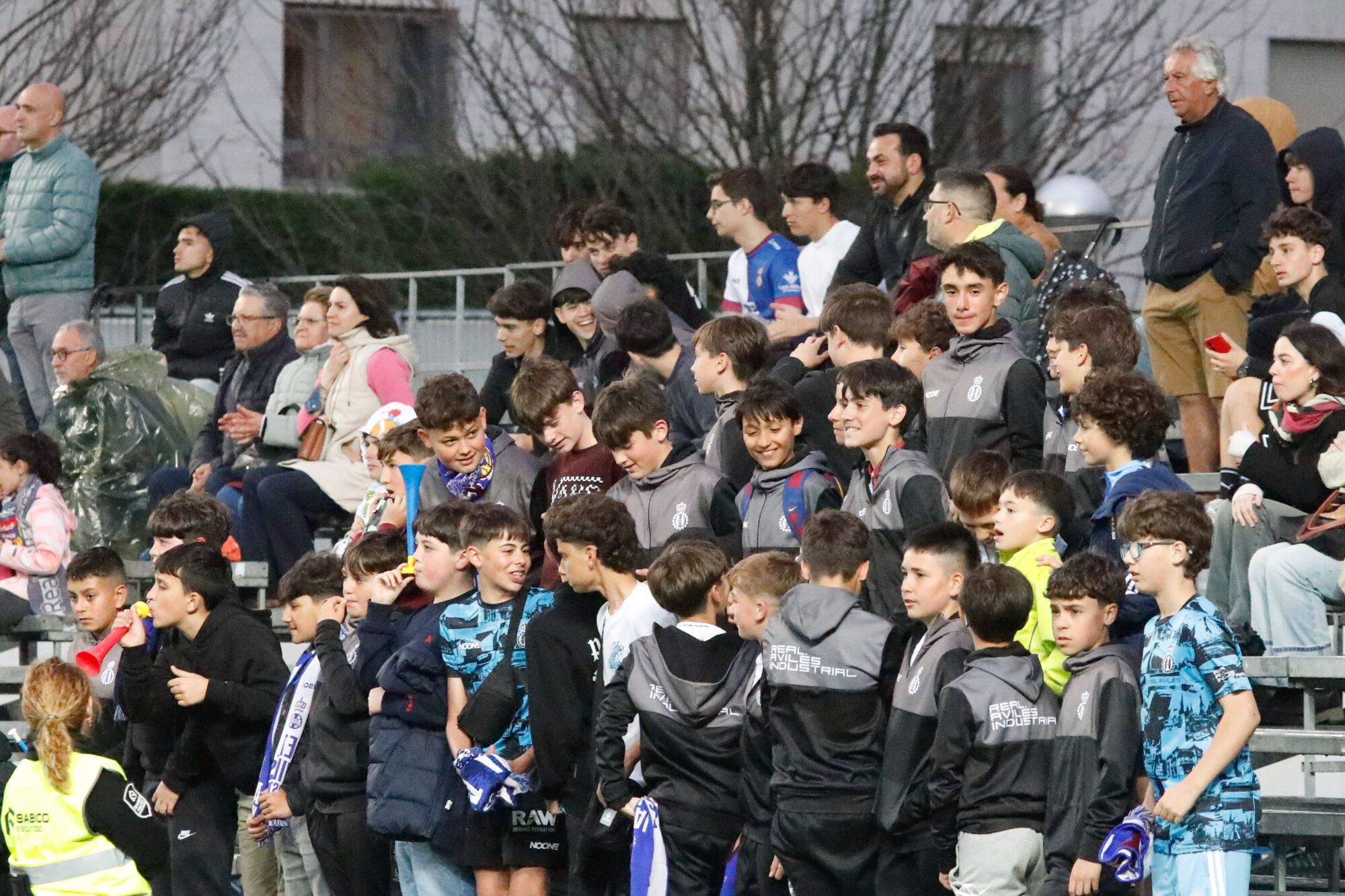 EN IMÁGENES: Ammbientazo en el play-off del Real Avilés contra el Antoniano