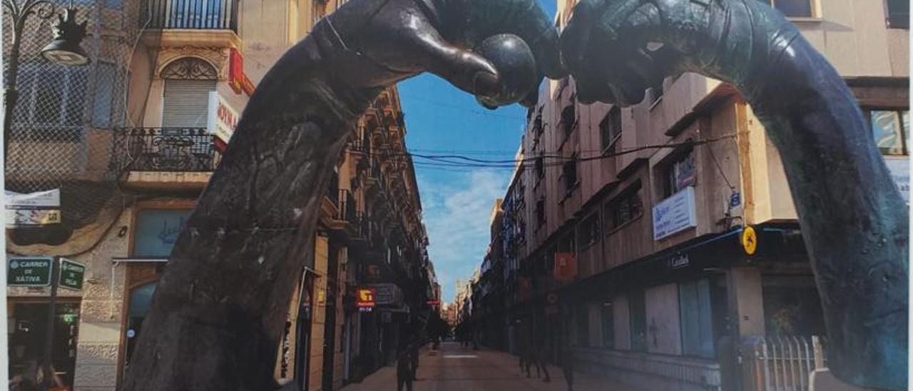 L&#039;entrada de Pelai quedaria senyalitzada amb un conjunt escultòric de 7 metres d&#039;alçària.