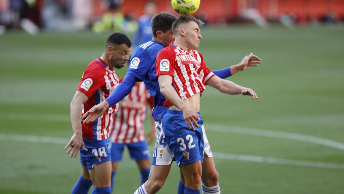 En imágenes: el derbi entre el Sporting y el Real Oviedo