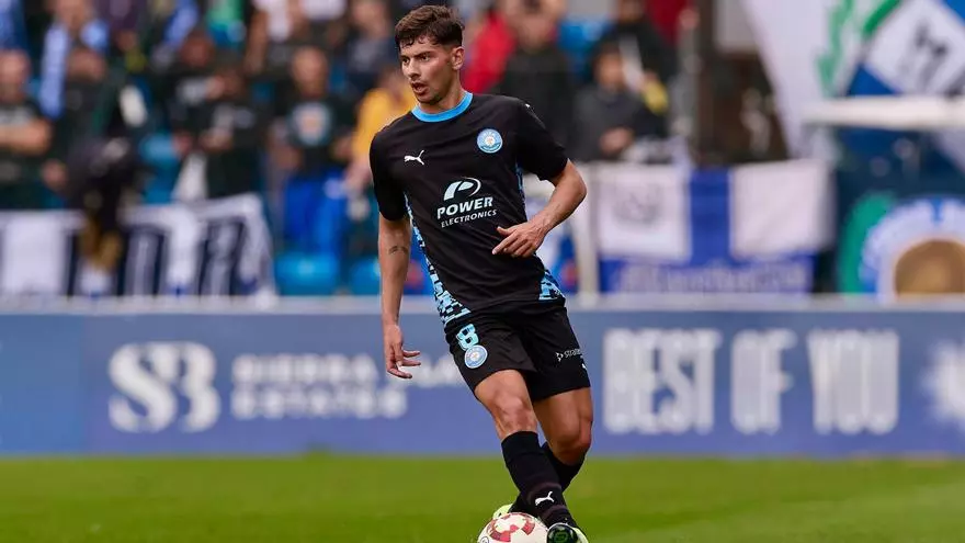 Gori Gracia: "Solo quiero jugar en el Zaragoza, no concibo otra cosa que acabar mi contrato aquí"