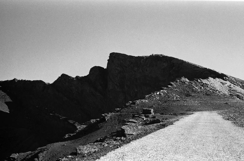 Vista del pico del Veleta, por la carretera más alta de Europa.