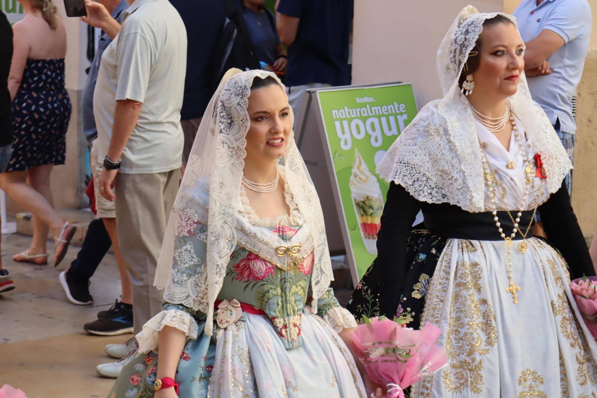 Una Ofrenda en pleno Septiembre con las Fallas del Marítimo