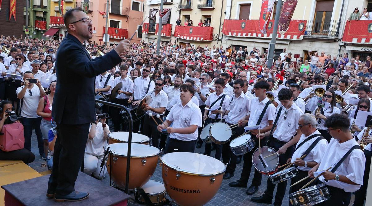 Imágenes del pistoletazo de salida de las Fiestas de Moros y Cristianos de Cocentaina