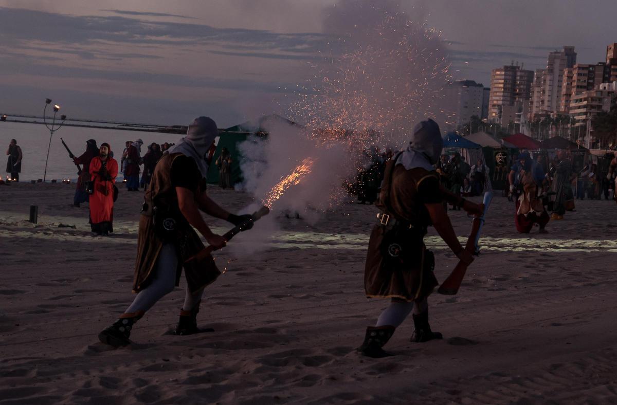 Desembarco Moro por las fiestas de Moros y Cristianos de el Campello