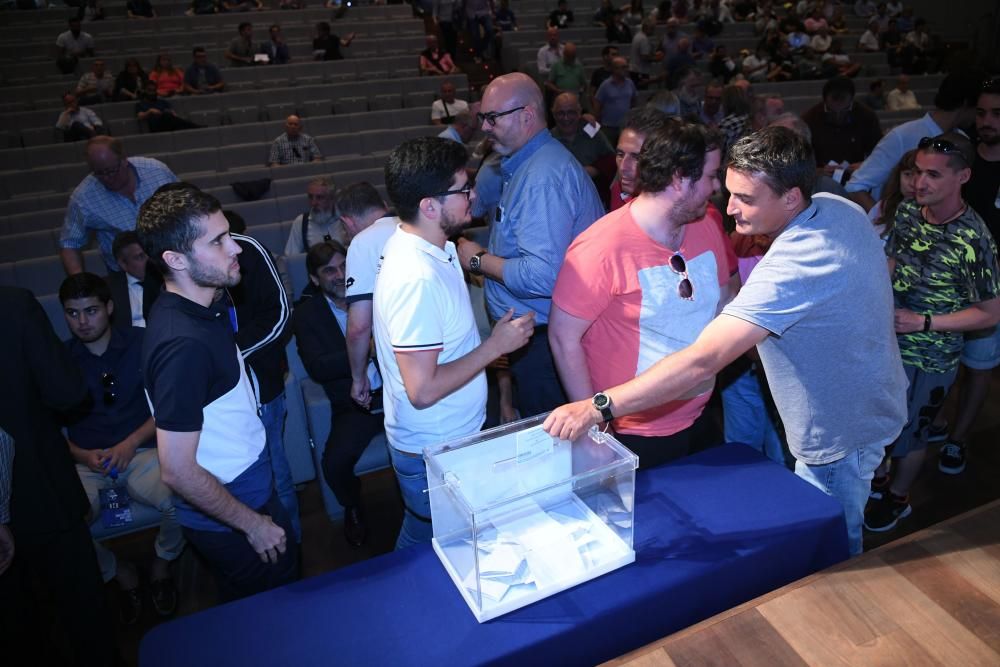 Tino Fernández, reelegido presidente del Deportivo