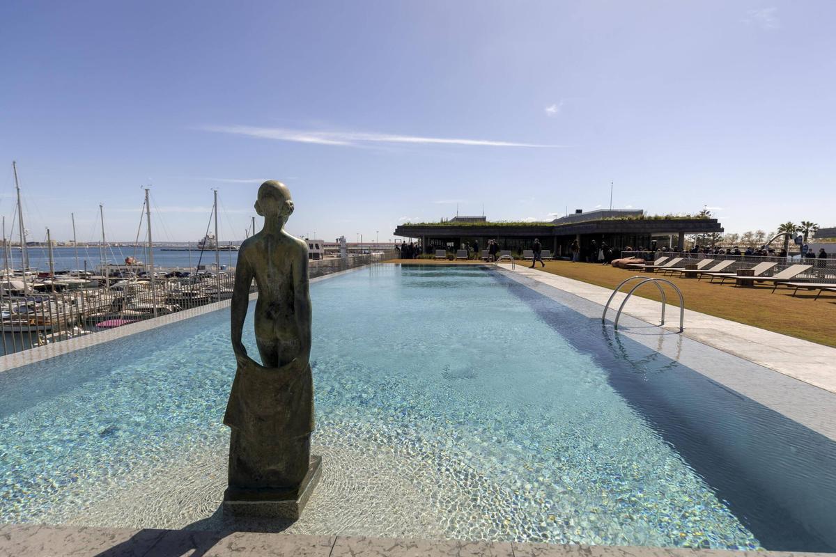 Inauguración del Club de Mar: cose el Passeig Marítim con el puerto y ofrece un nuevo balcón a Palma Inauguración del Club de Mar: cose el Passeig Marítim con el puerto y ofrece un nuevo balcón a Palma