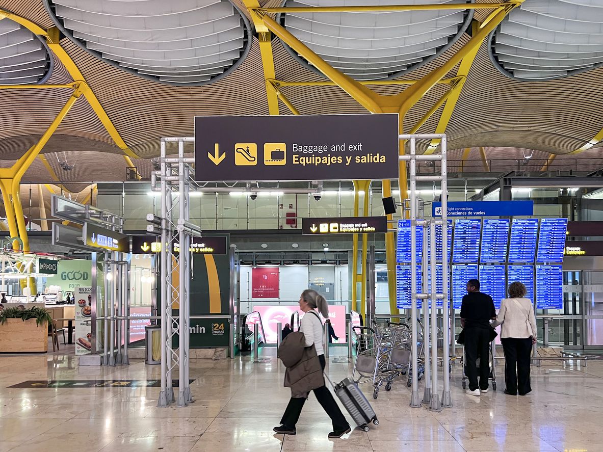 Zona de recogida y salida de equipajes en el aeropuerto de Madrid-Barajas