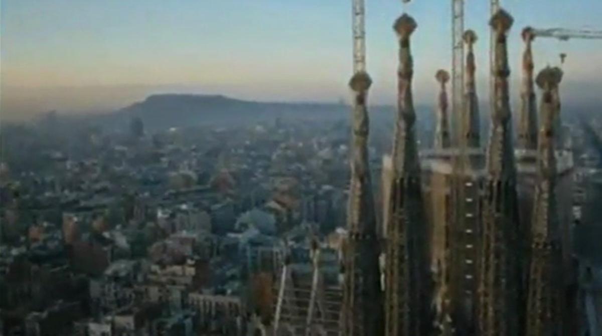 Imatges inèdites de la Sagrada Família des d’un minihelicòpter.