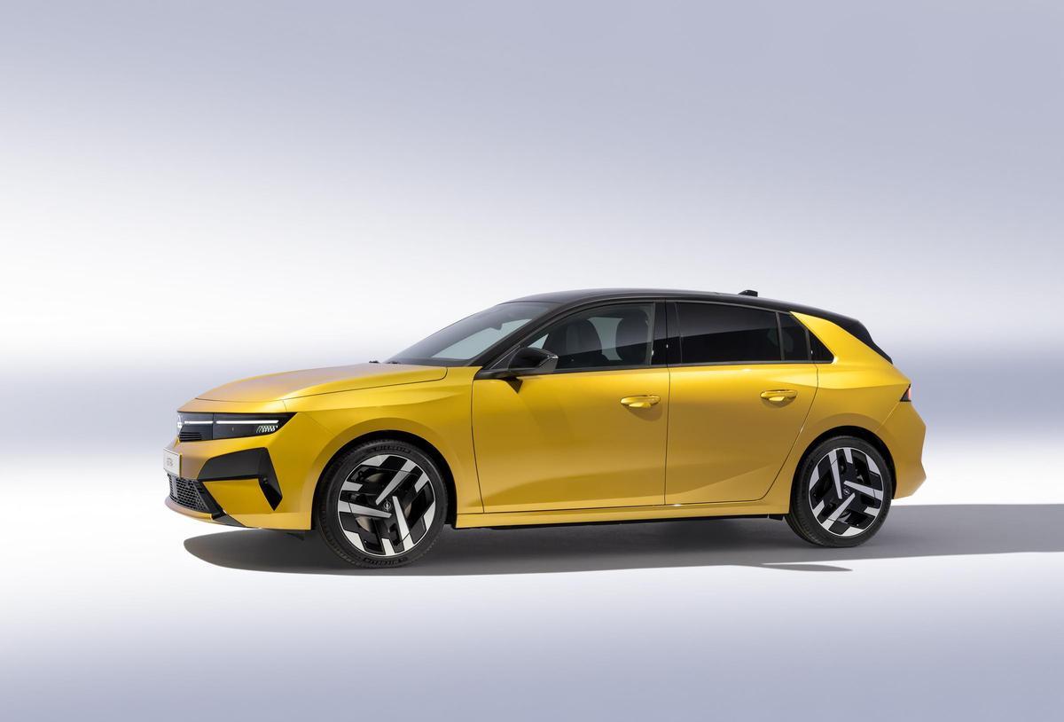 Nuevo Opel Astra: más afilado, técnico y sostenible y con cuatro propulsores diferentes