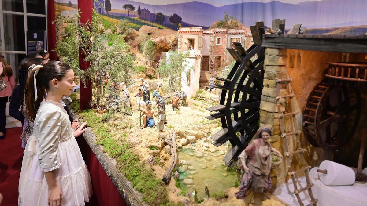 El Belén Monumental de la Asociación de Belenistas ya luce en el Salón de Cristal del Ayuntamiento de València