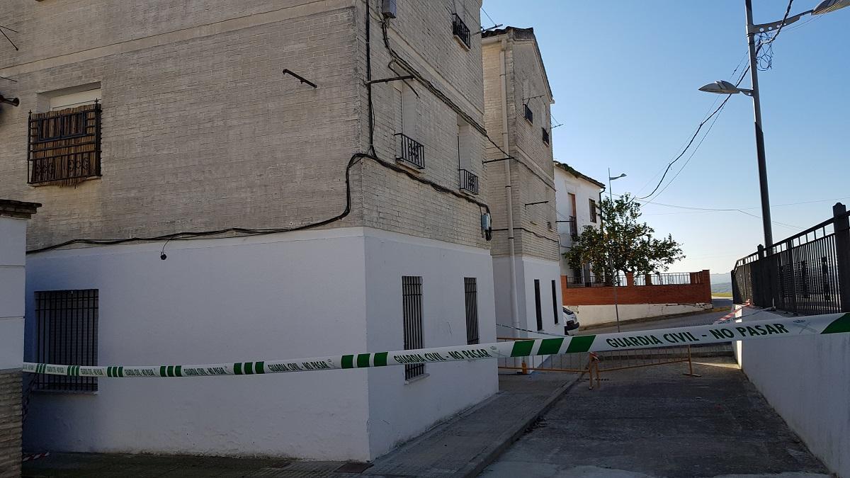 Fomento insta al Ayuntamiento de Monturque a inspeccionar el edificio de viviendas dañado