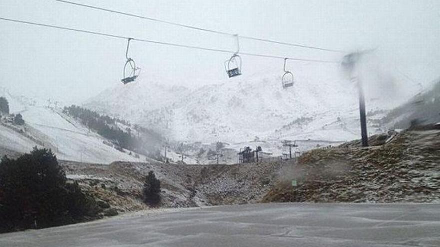 Muere un joven mientras escalaba cerca de la estación de esquí de Vallter 2000