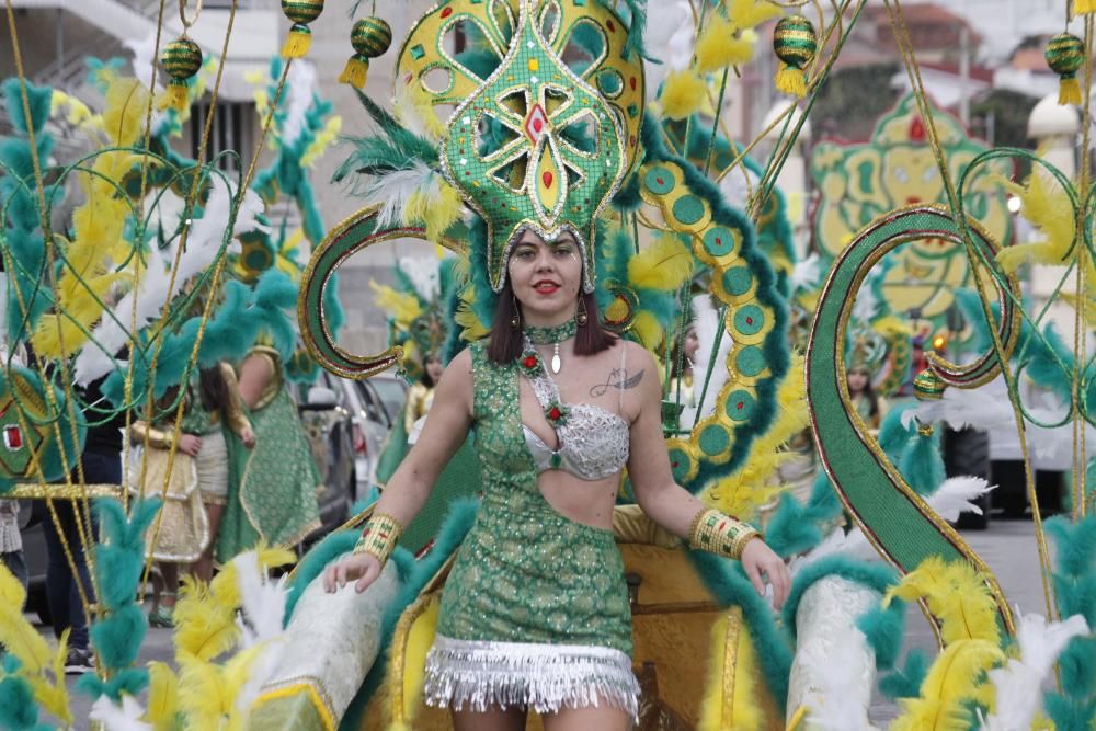 San Xulián pone el definitivo broche final al carnaval y celebra los 25 años de Os da Caña