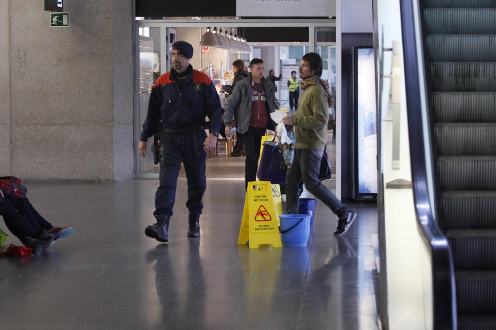 Les goteres tornen a l''estació del TAV de Girona