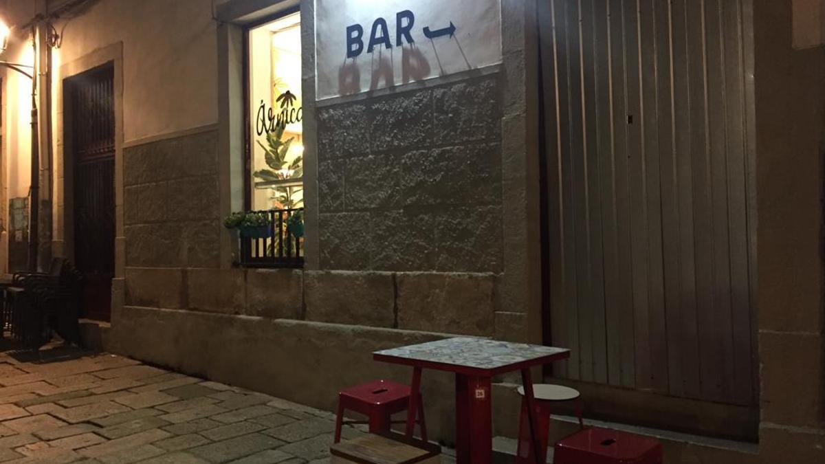 Café Árnica, en la calle Herrerías.
