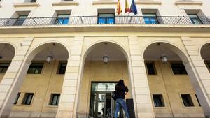 Fachada de la Audiencia Provincial de Alicante que ha dictado la sentencia