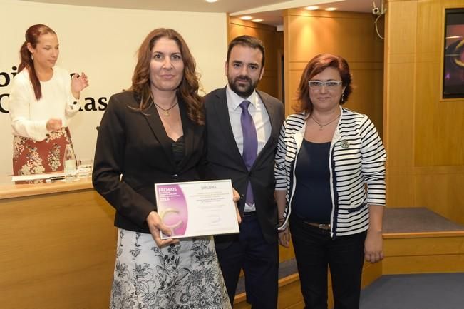 Acto institucional de entrega de los Premios del ...