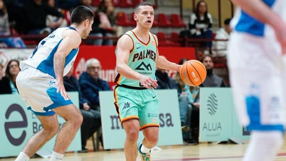 Hansel Atencia fue el máxio anotador del partido disputado en Inca