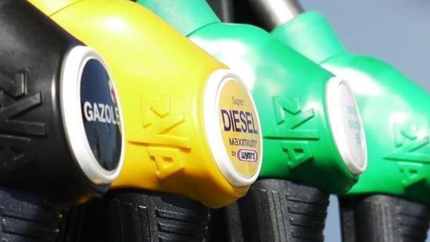 El precio de gasolina y gasóleo toca un nuevo récord desde octubre de 2014