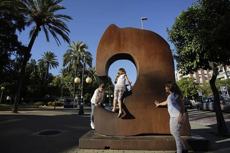 Las esculturas de Méjica toman el paseo de la Victoria