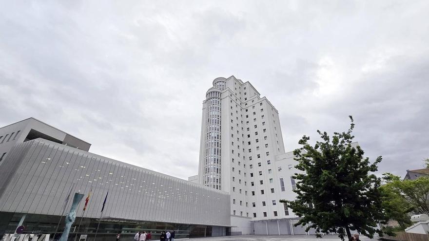Un banco pagará 6.000 euros en costas por no devolver 104 euros a una clienta de Vigo