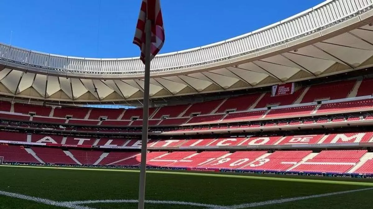 Un aficionado del Atlético falleció por una parada cardiorrespiratoria antes del partido ante el Deportivo