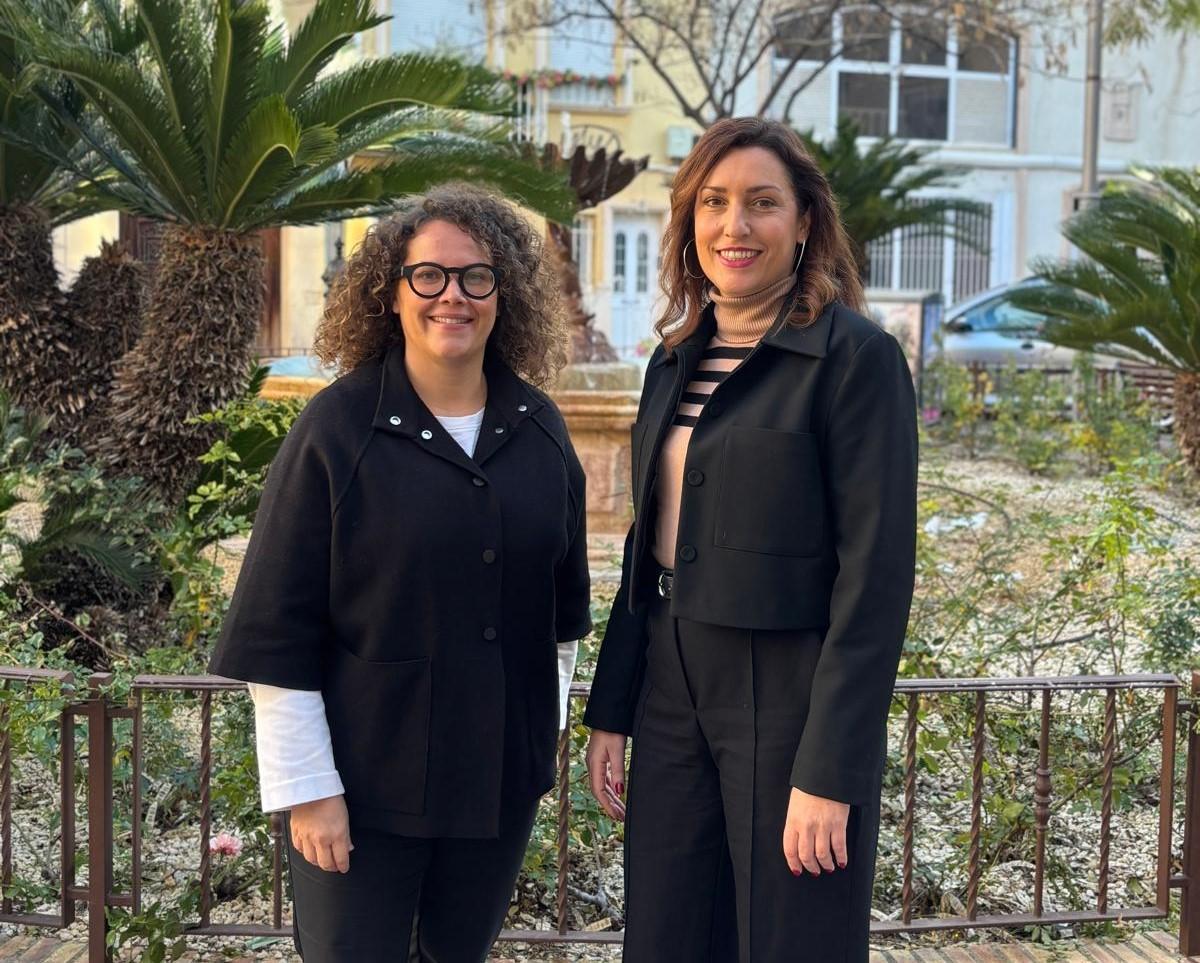 Alícia Izquierdo, a la izquierda, y Esther Sapena, a la derecha.