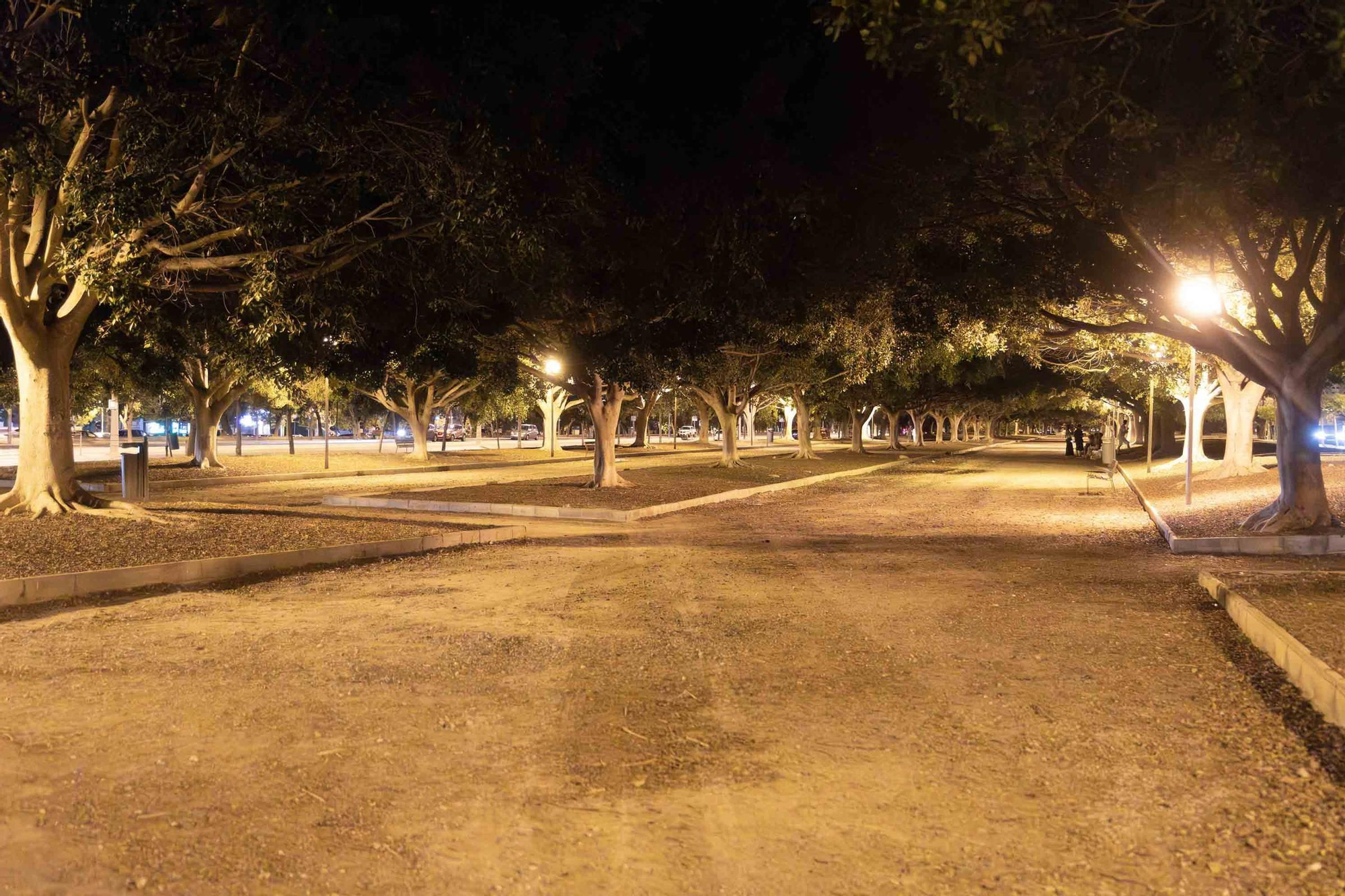 Los martes de ellas’ en la playa de San Juan: la nueva excusa para el botellón