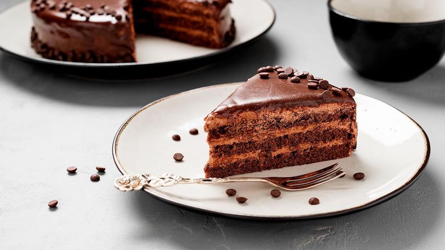 Tarta de castañas y chocolate: unos minutos y al horno