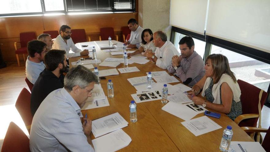 Comisión directiva de la Mancomunidade, formada por todos los alcaldes de la comarca