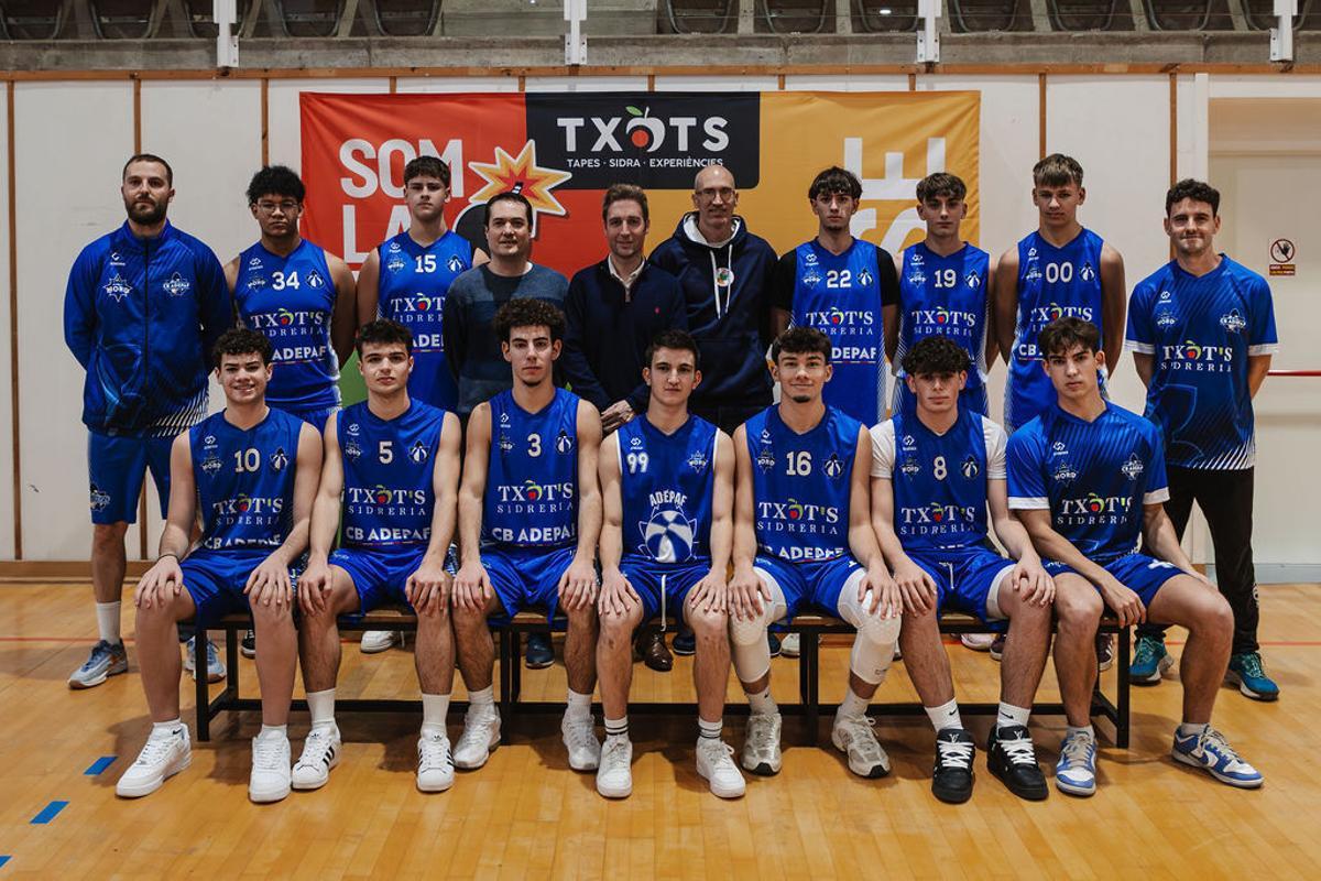 L'equip U18 Blau Txots del Club Bàsquet Adepaf 2025/2026