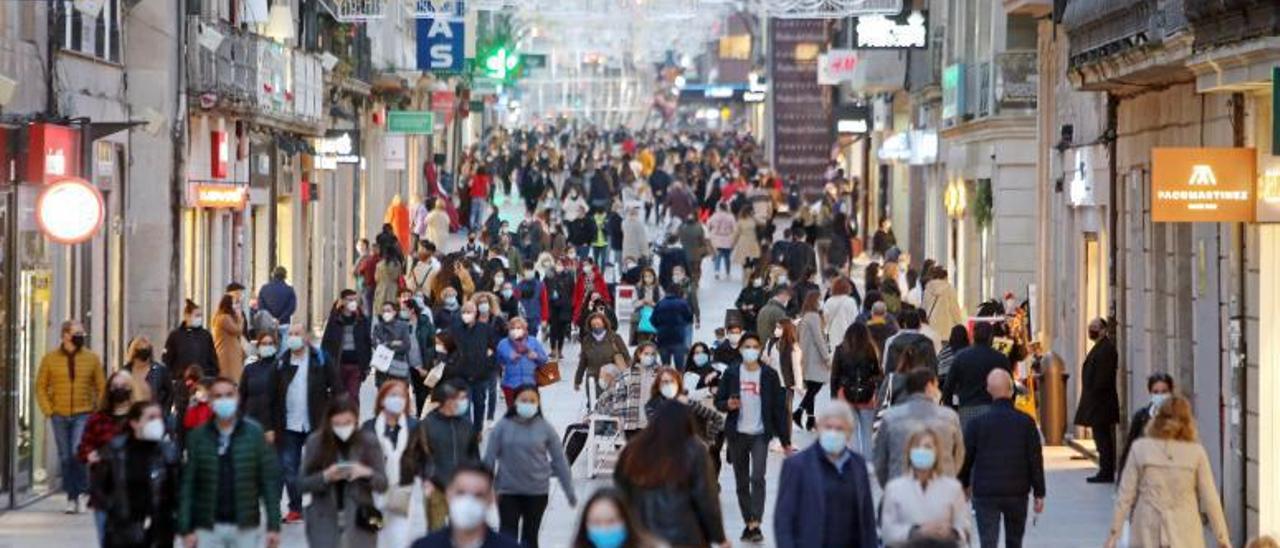 Gente paseando por Príncipe durante la campaña de Black Friday del año pasado.