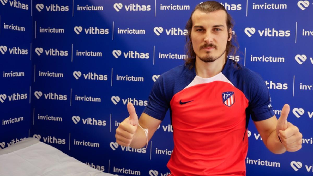 Söyüncü, tras superar el reconocimiento médico con el Atlético